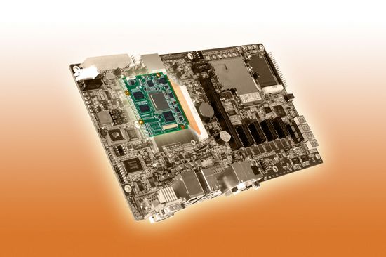 Figure 1: Prepared for new ARM challenges: Qseven module conga-QMX6 and evaluation carrier board conga-QEVAL